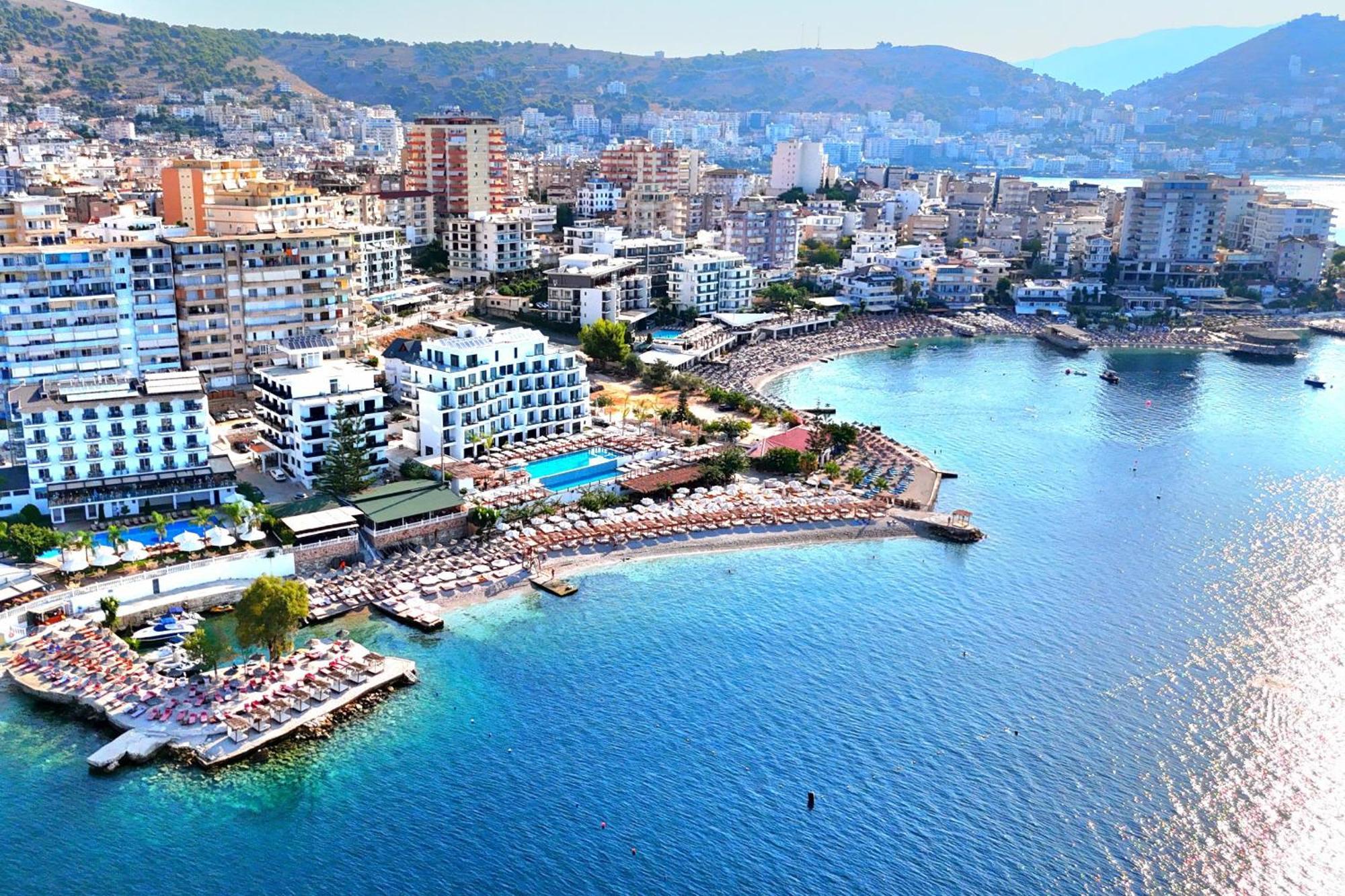 Svein Apartment Sarandë Exteriér fotografie