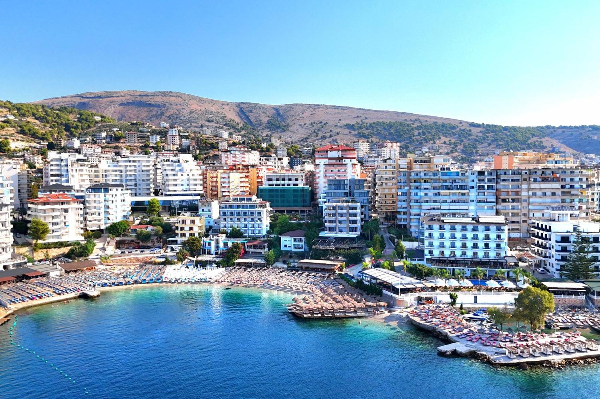 Svein Apartment Sarandë Exteriér fotografie